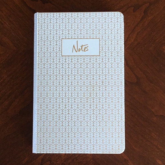 Notebook - Picture 1 of 5